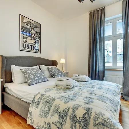 Apartment Lion